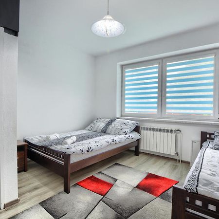 Ceglany Apartament اوسترزوكي دولن المظهر الخارجي الصورة