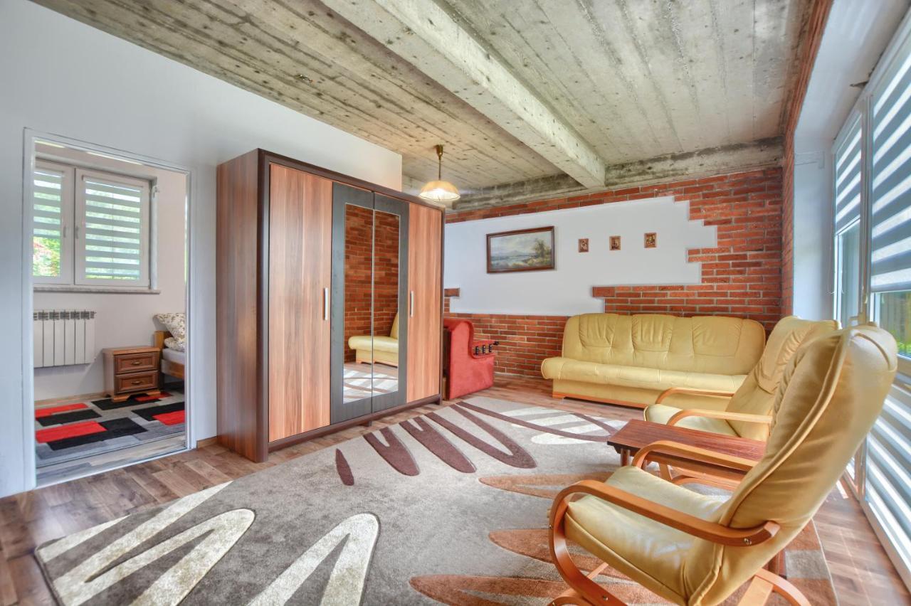 Ceglany Apartament اوسترزوكي دولن المظهر الخارجي الصورة