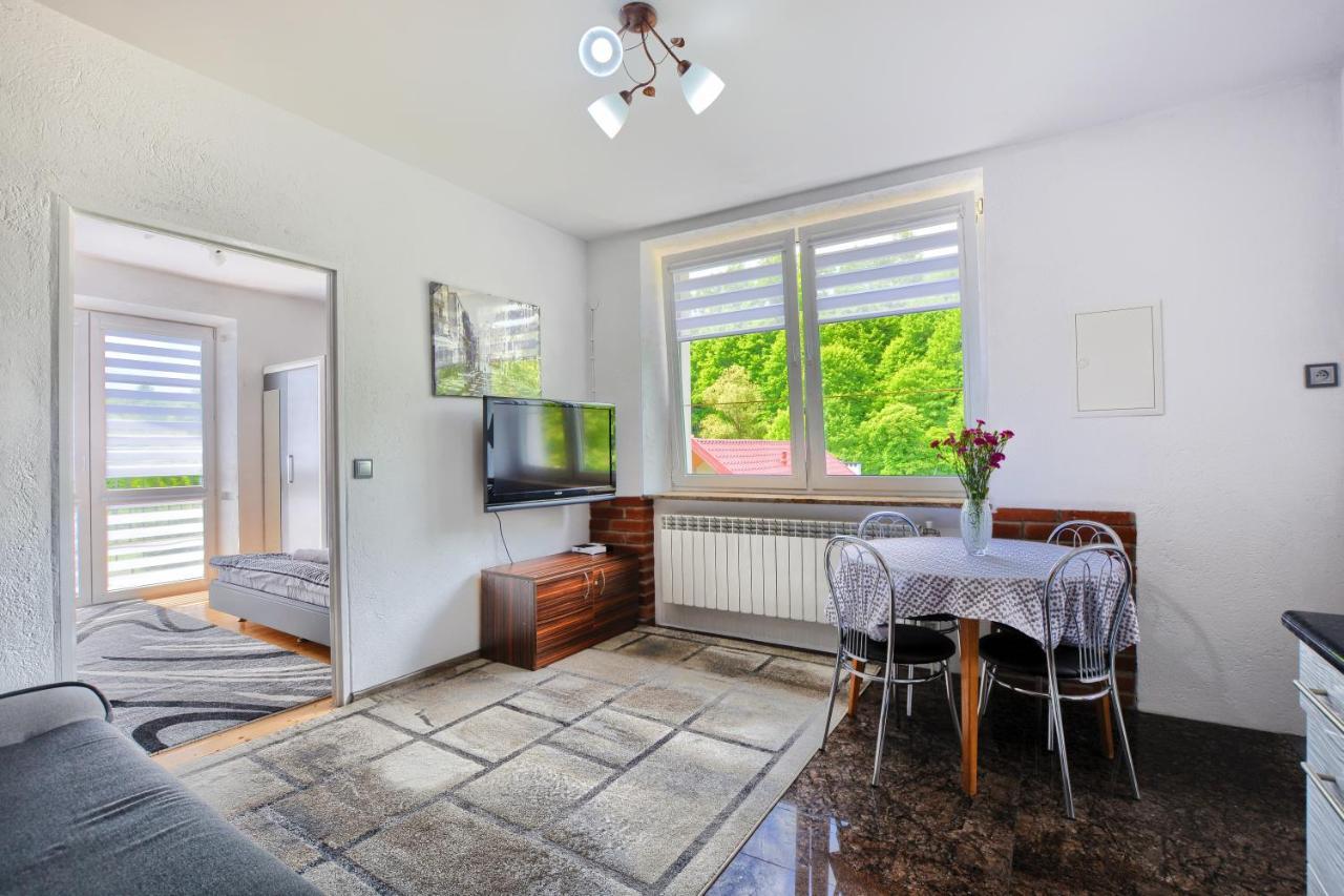Ceglany Apartament اوسترزوكي دولن المظهر الخارجي الصورة